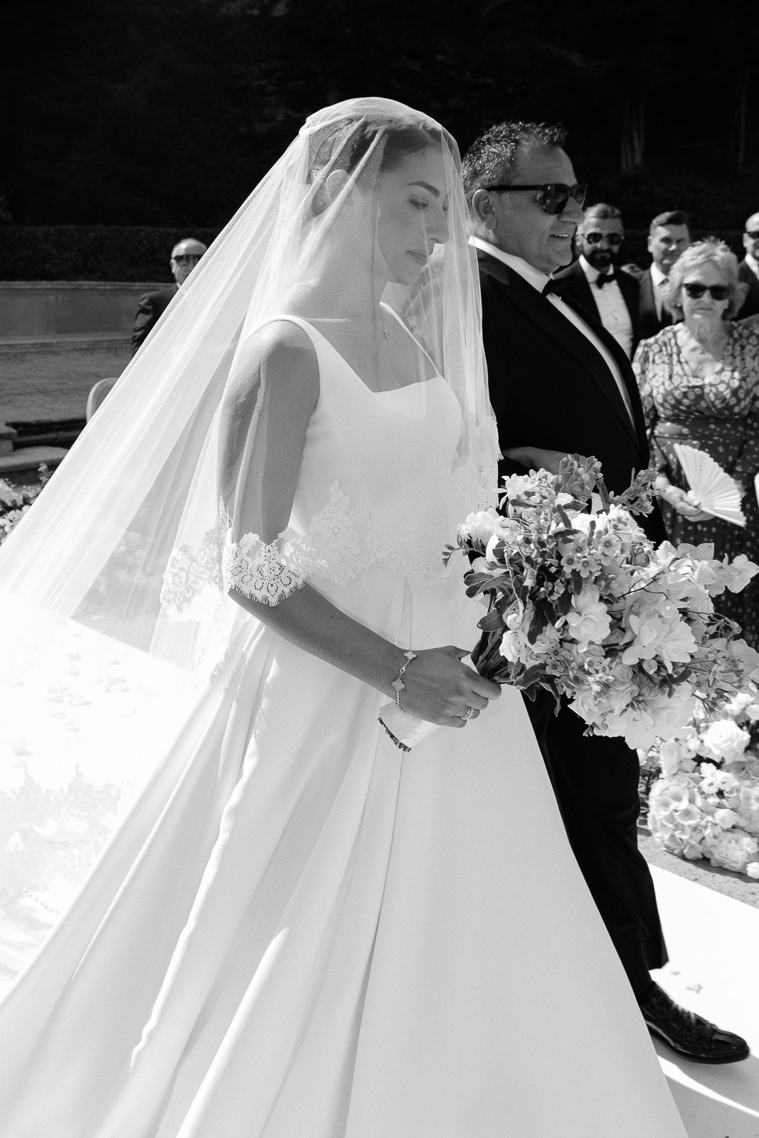 A stunning three-day wedding at Lake Como: captured by married photo&video team. From Villa D’Este to Villa Pizzo to a pool party, this celebration was filled with love, joy and unforgettable moments